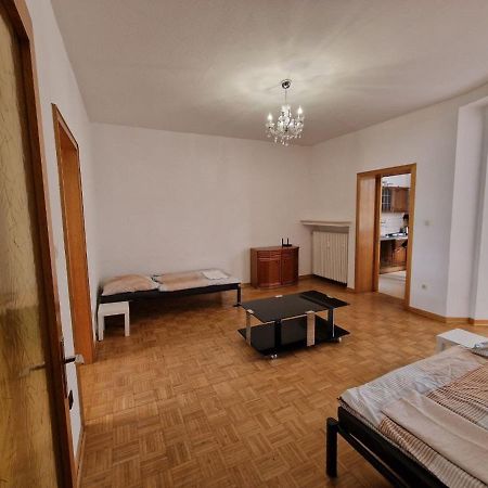 2 Zimmer Wohnungen K&K Unterkunft. Gbr 뒤스부르크 외부 사진